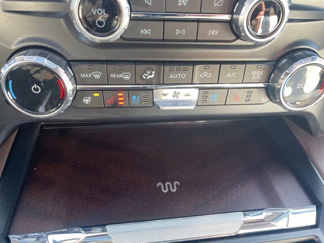 Used 2024 Ford F350 King Ranch w/ Chrome Package image 30