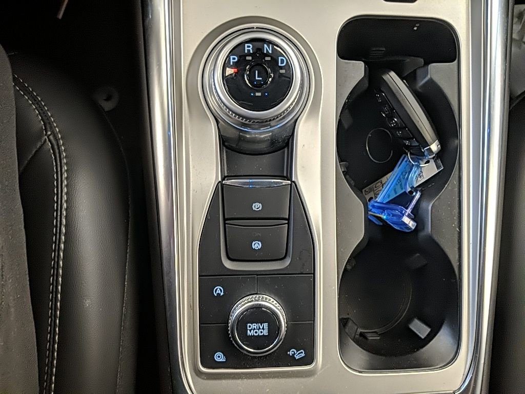 Used 2023 Ford Explorer XLT w/ Equipment Group 202A image 22