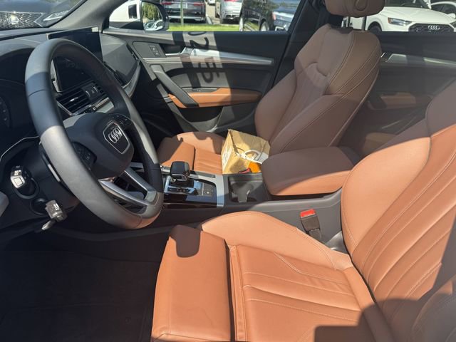 Certified 2025 Audi Q5 2.0T Premium w/ Convenience Plus Package image 26