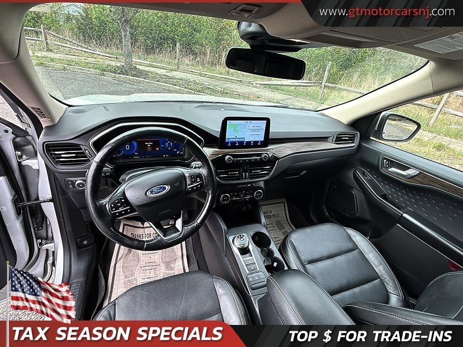 Used 2020 Ford Escape Titanium AWD/4WD image 23