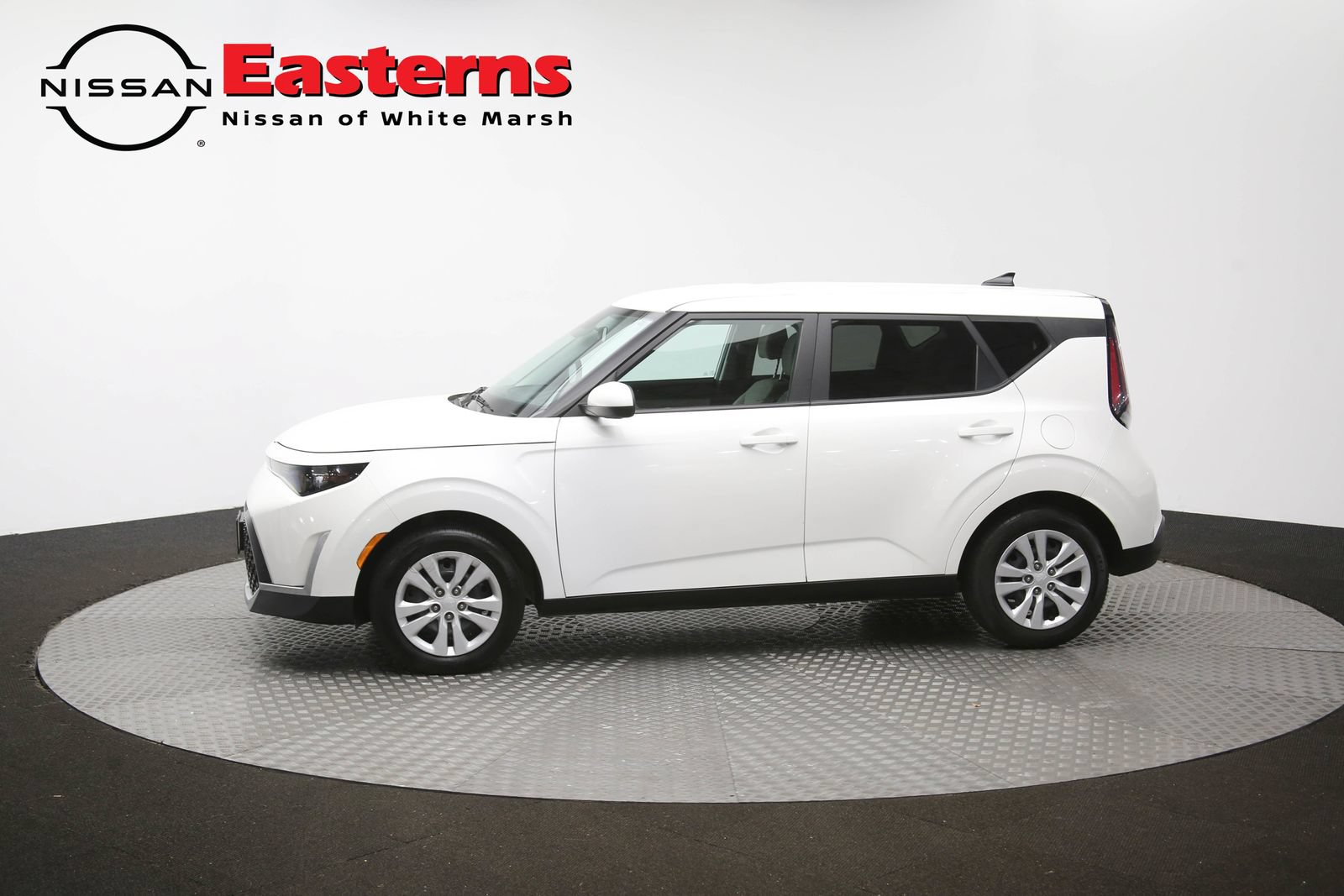 Used 2023 Kia Soul FWD image 57