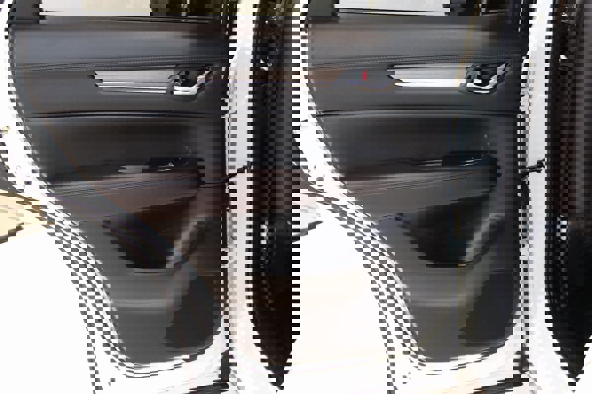 Used 2023 MAZDA CX-5 Signature image 49