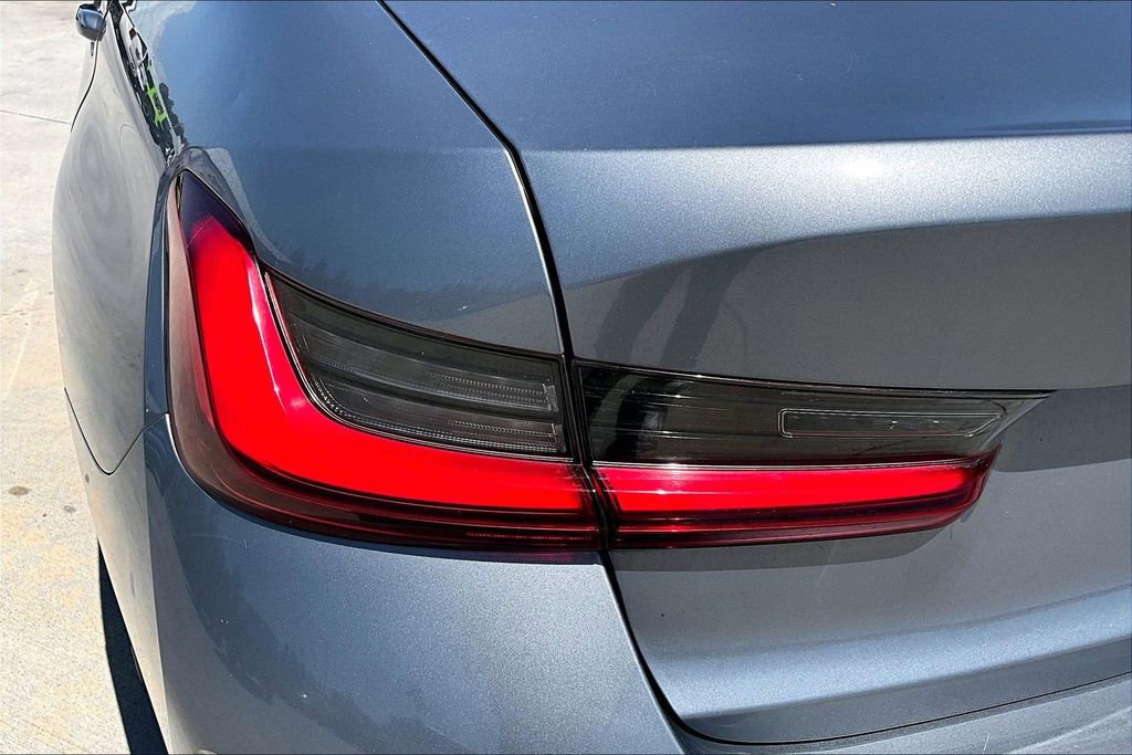 Used 2024 BMW 330e RWD image 34