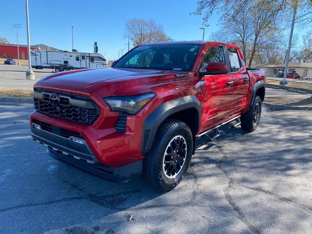 Used 2024 Toyota Tacoma TRD Sport image 3