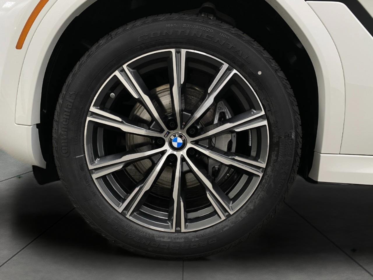 New 2026 BMW X6 xDrive40i w/ Climate Comfort Package AWD/4WD image 13