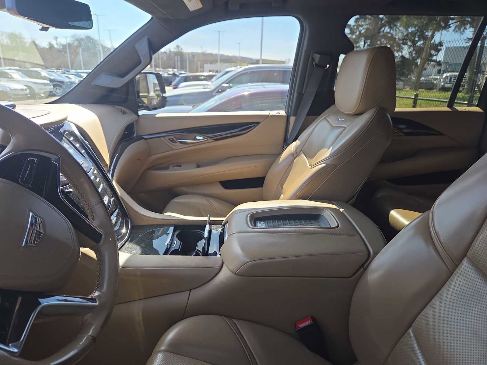 Used 2019 Cadillac Escalade ESV Platinum image 10