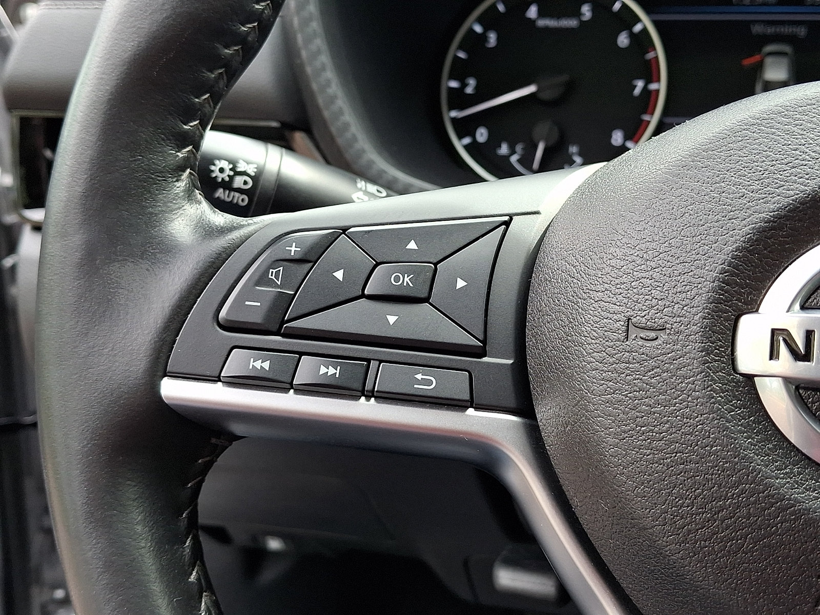 Certified 2022 Nissan Sentra SV w/ All-Weather Package FWD image 19