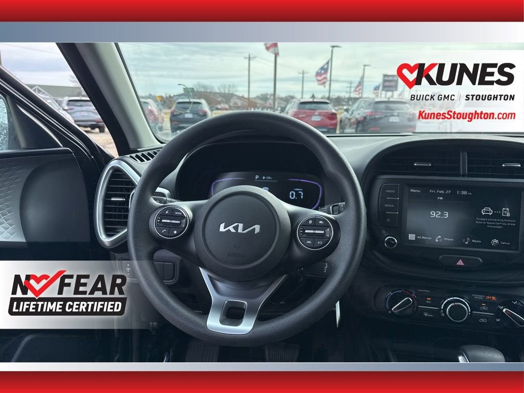 Used 2025 Kia Soul LX w/ LX Technology Package image 40