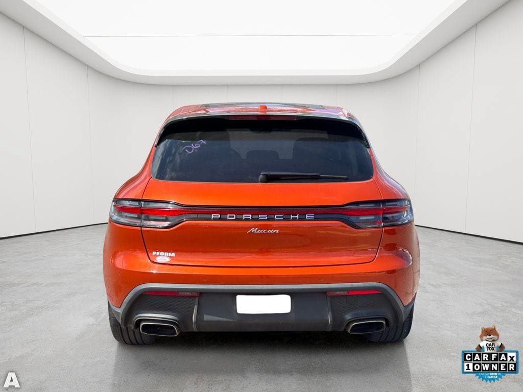 Used 2024 Porsche Macan AWD/4WD image 9