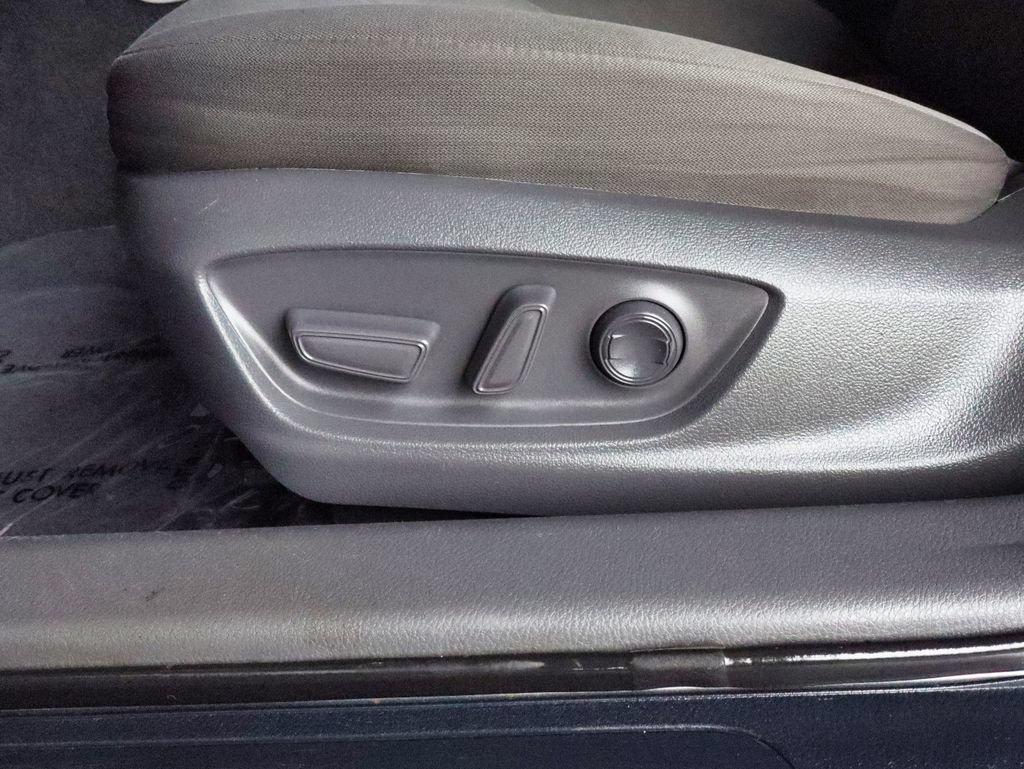 Used 2020 Toyota Camry LE FWD image 47