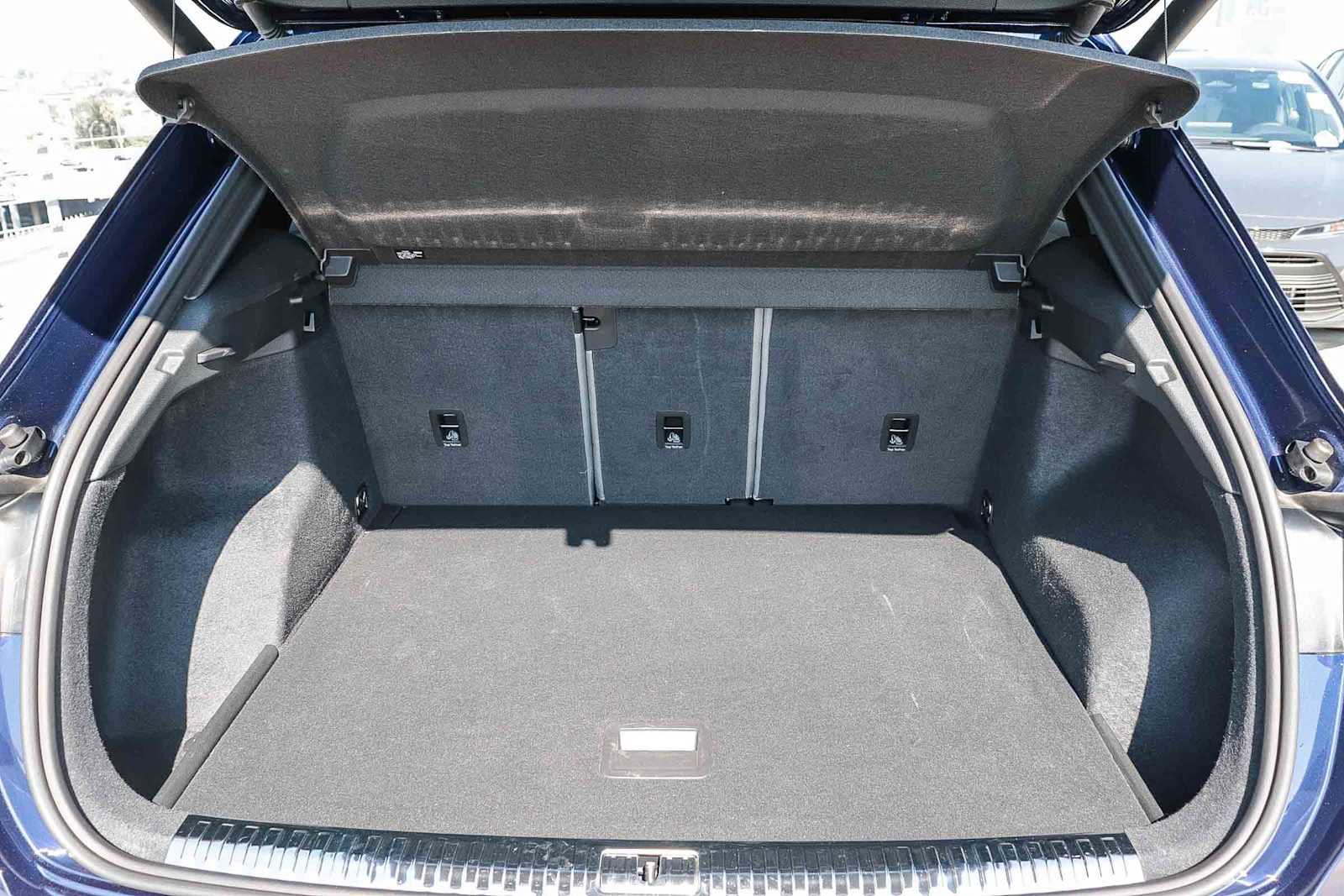 Used 2025 Audi Q3 2.0T Premium w/ Convenience Package image 40