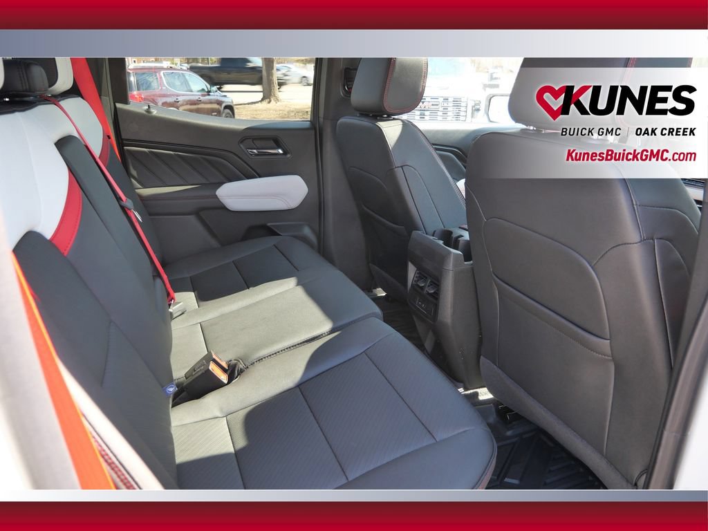 Used 2026 GMC Canyon AT4X w/ LPO, Black Badging Package AWD/4WD image 28