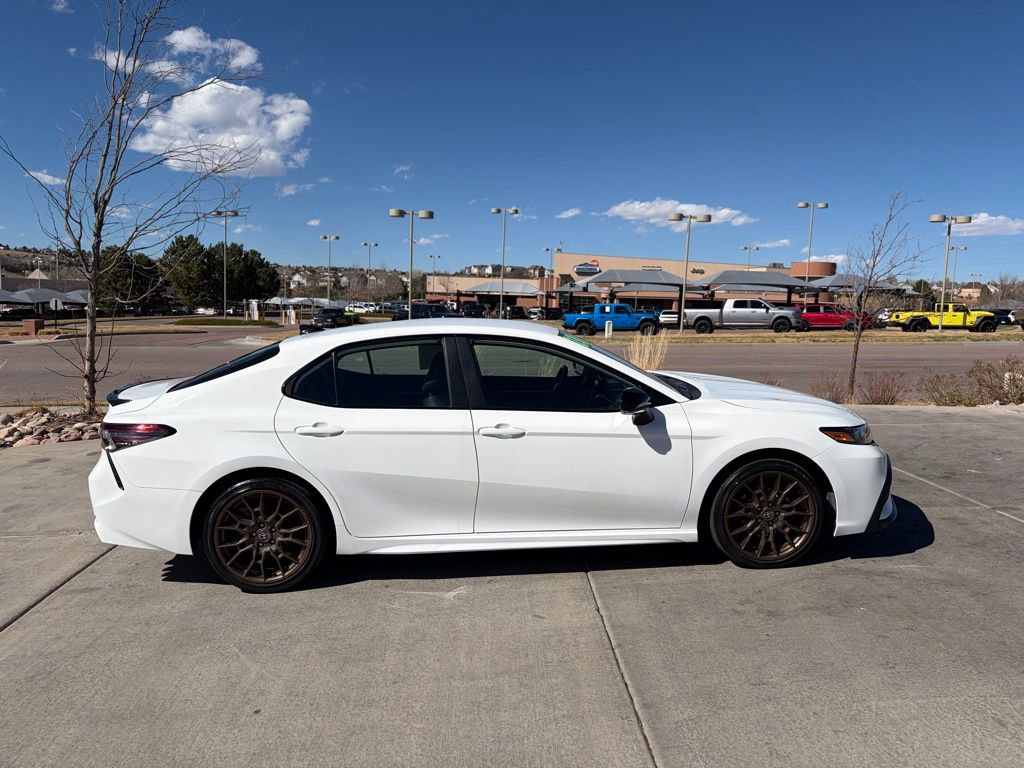Used 2023 Toyota Camry SE image 7
