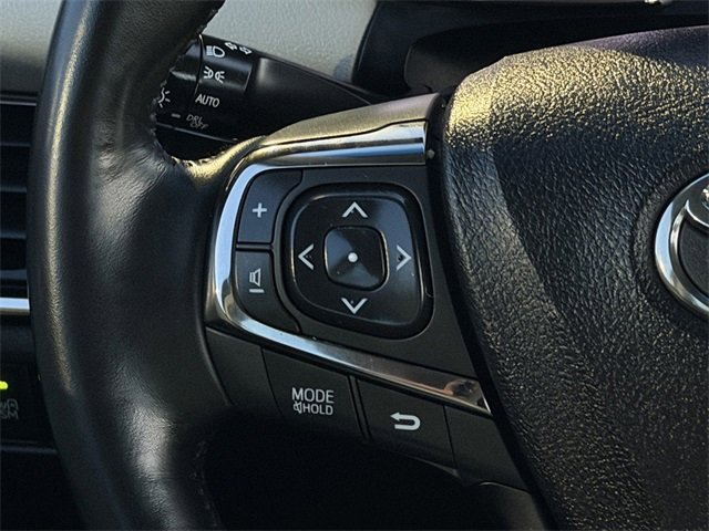 Used 2018 Toyota Avalon Limited image 27