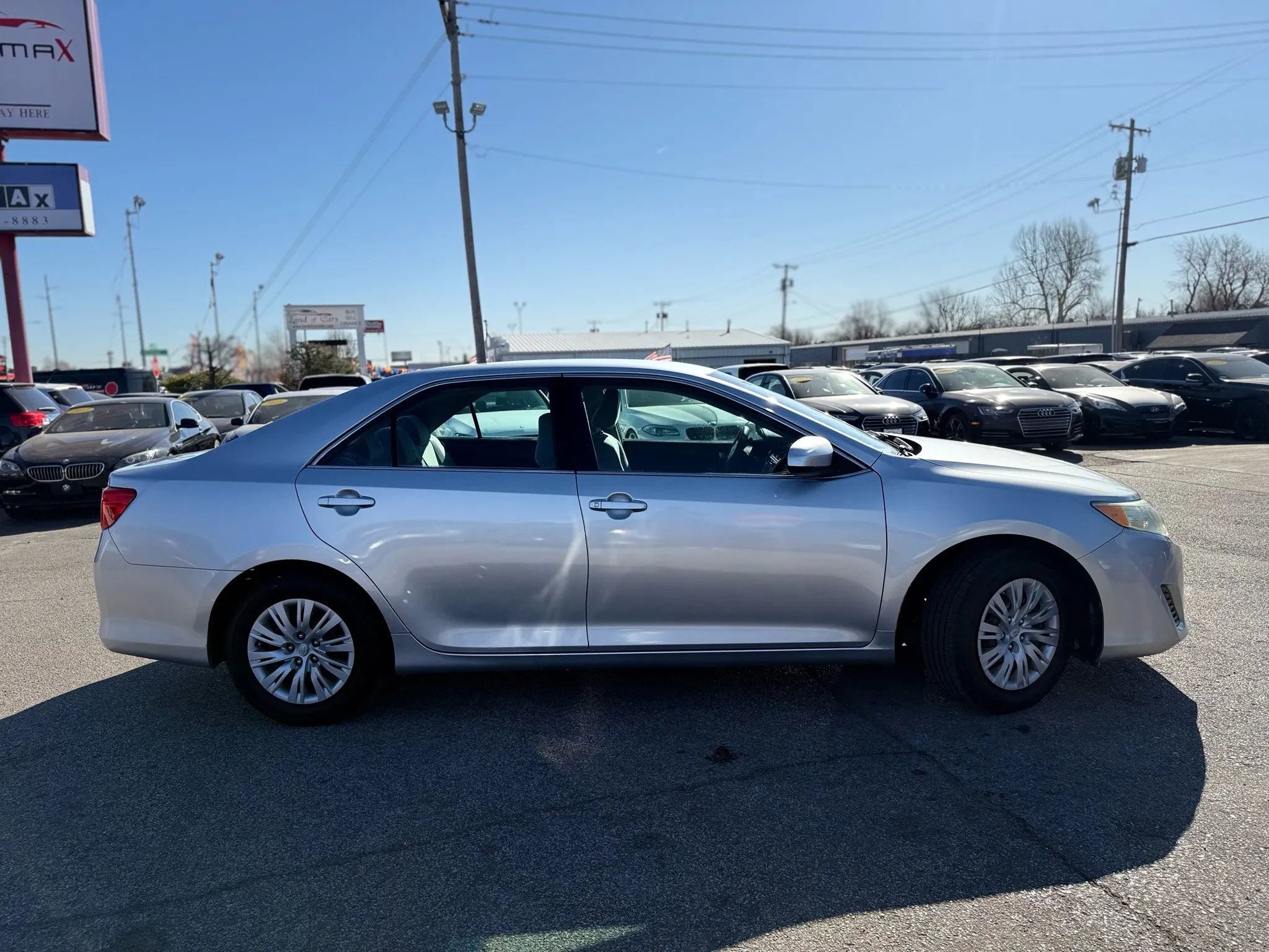 Used 2012 Toyota Camry L FWD image 2