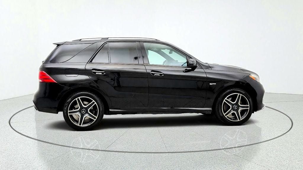 Used 2018 Mercedes-Benz GLE 43 AMG 4MATIC image 4