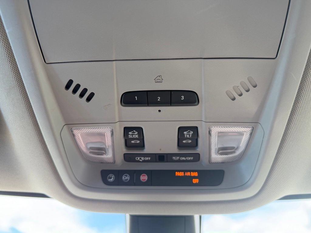 Used 2019 Buick Enclave Avenir w/ Avenir Technology Package AWD/4WD image 29