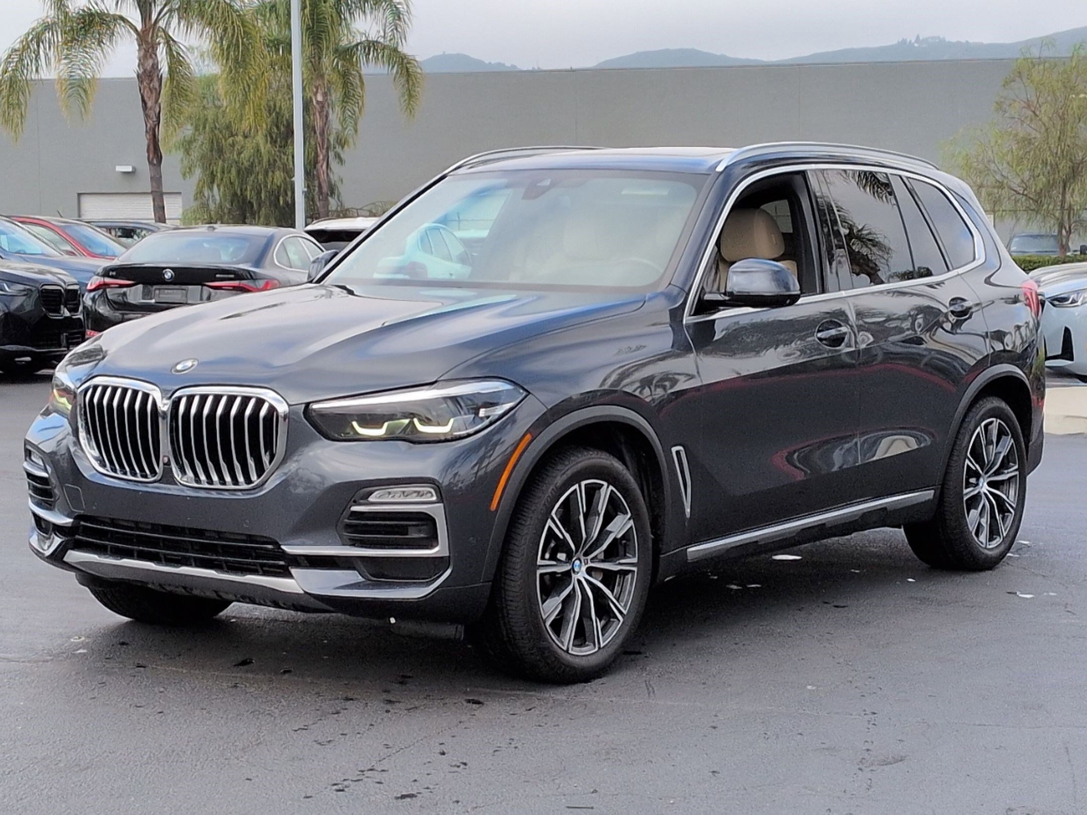 Used 2019 BMW X5 xDrive40i w/ Convenience Package AWD/4WD image 5