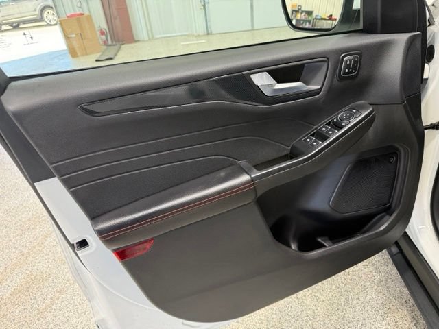 Used 2024 Ford Escape ST-Line Elite w/ Premium Technology Package AWD/4WD image 10
