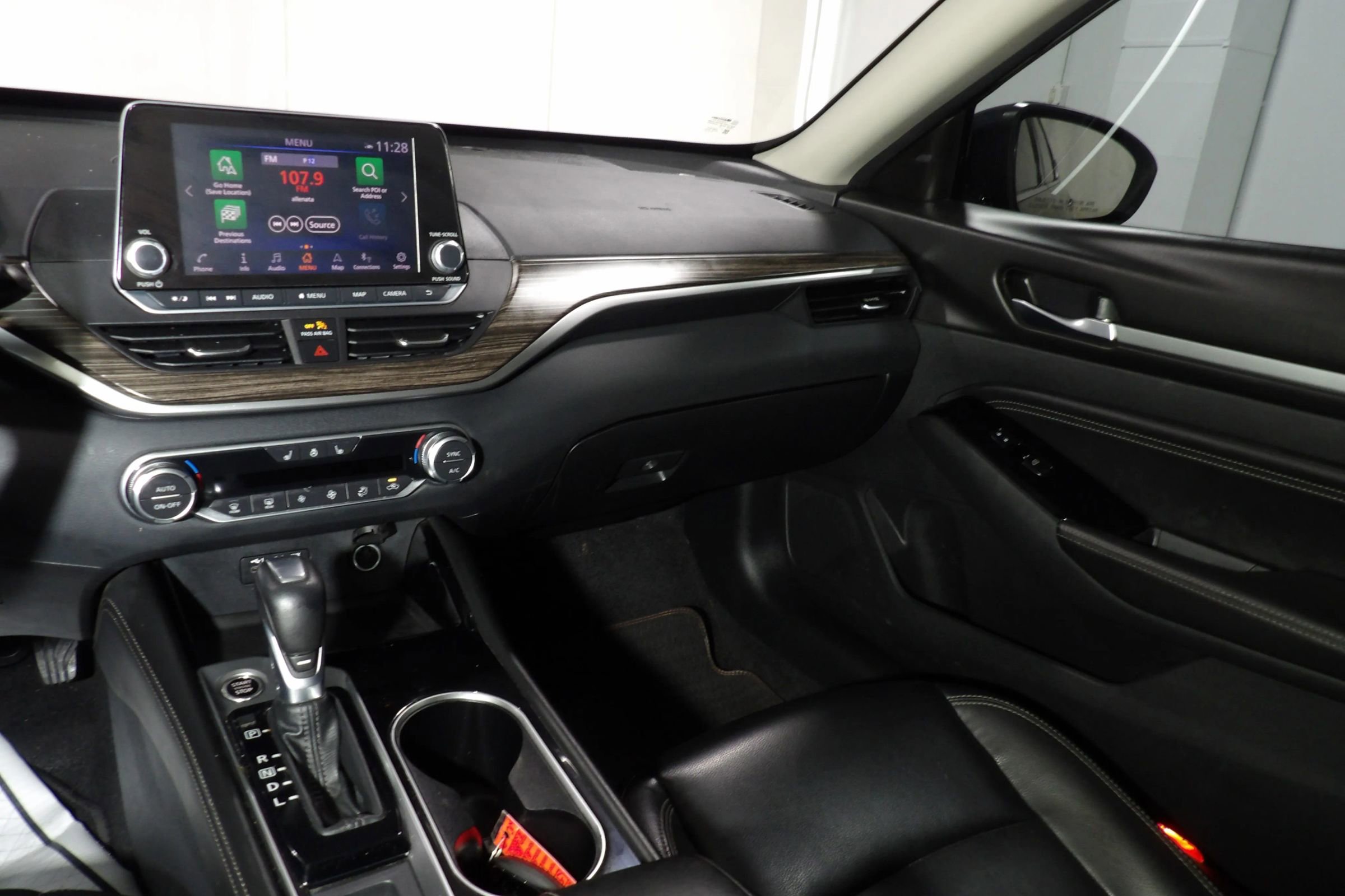 Used 2021 Nissan Altima 2.5 Platinum AWD/4WD image 15