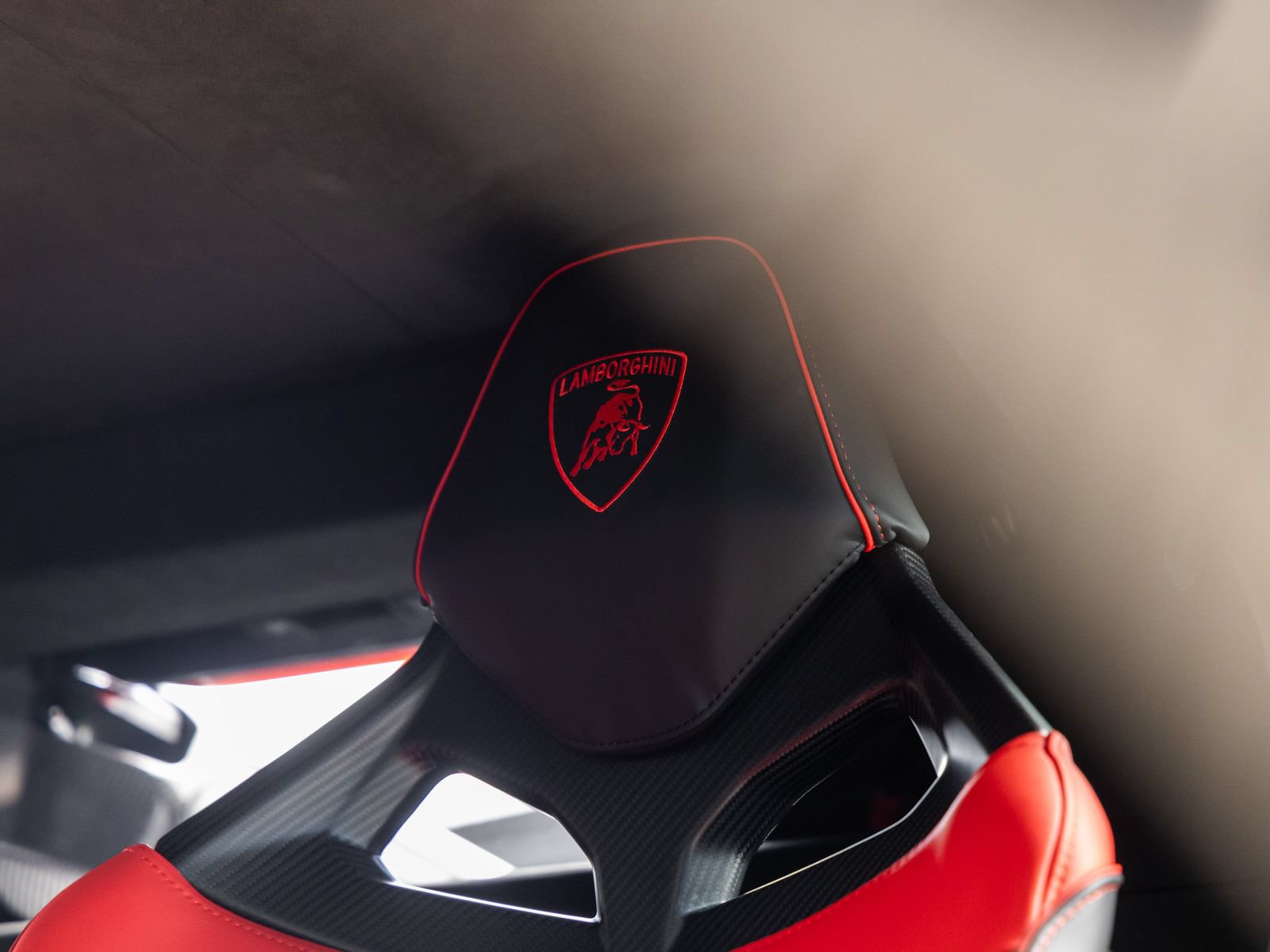 Used 2026 Lamborghini Revuelto AWD/4WD image 40