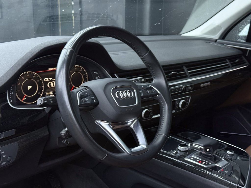 Used 2018 Audi Q7 3.0T Premium Plus w/ Premium Plus Package image 16