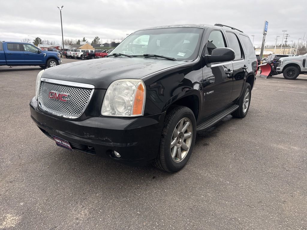 Used 2008 GMC Yukon SLT w/ SLT Preferred Equipment Group image 8