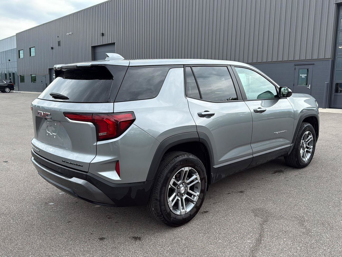 Used 2026 GMC Terrain Elevation AWD/4WD image 3