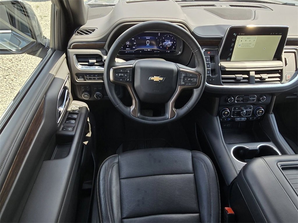 Used 2024 Chevrolet Suburban High Country image 22