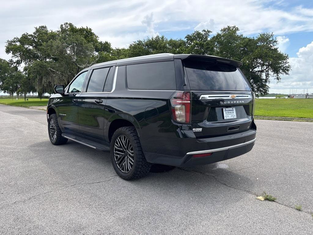 Used 2021 Chevrolet Suburban LT AWD/4WD image 5