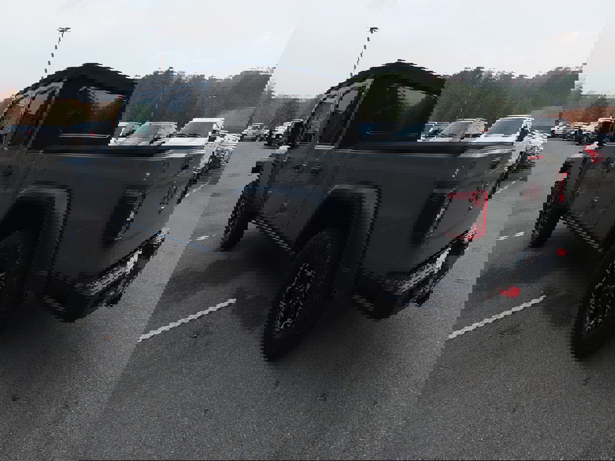 Used 2020 Jeep Gladiator Rubicon image 5