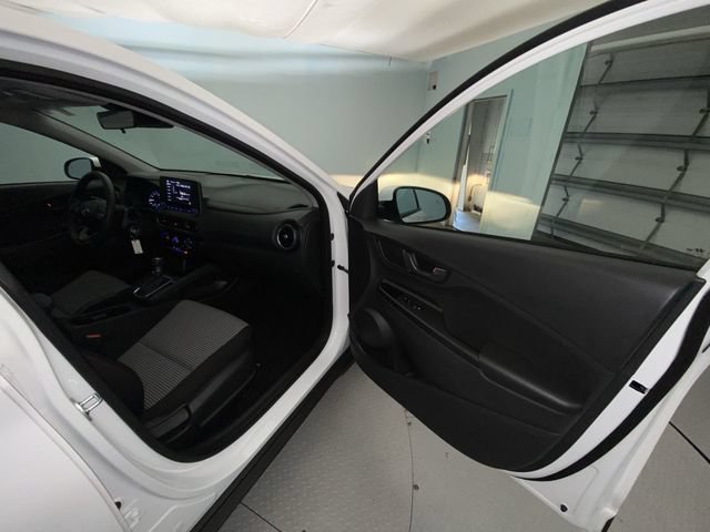 Used 2023 Hyundai Kona SE w/ Cargo Package AWD/4WD image 23