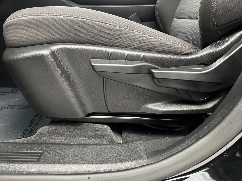 Used 2025 Chevrolet Equinox LT image 10