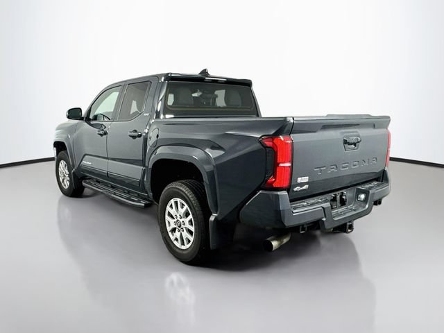 Used 2026 Toyota Tacoma SR5 AWD/4WD image 4