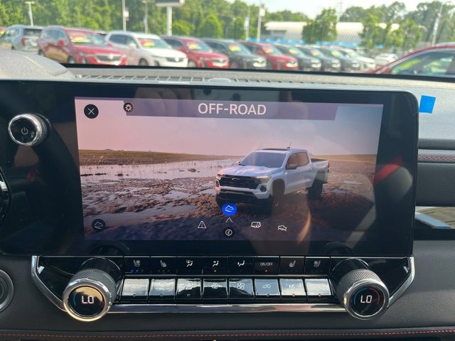 New 2025 Chevrolet Colorado Z71 w/ Technology Package image 31