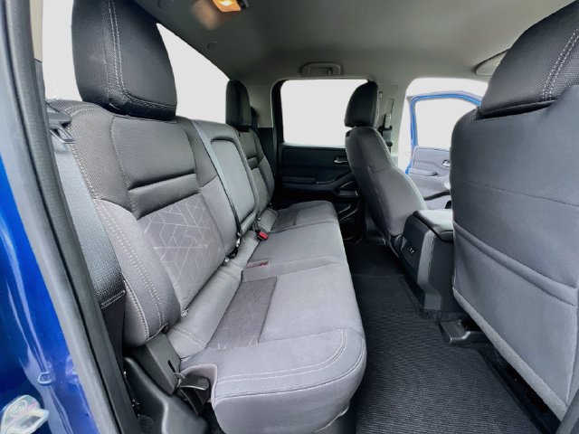 Certified 2025 Nissan Frontier SV w/ Tow Package RWD image 19