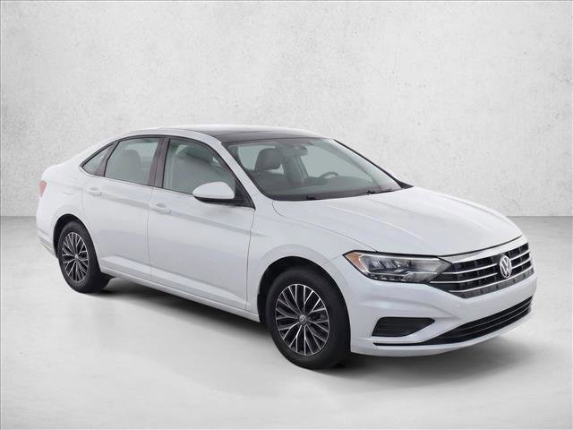 Used 2021 Volkswagen Jetta SE w/ SE Cold Weather Package FWD image 3