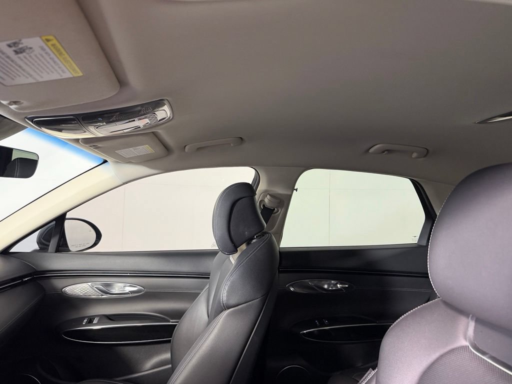 Used 2023 Genesis GV70 2.5T AWD/4WD image 18