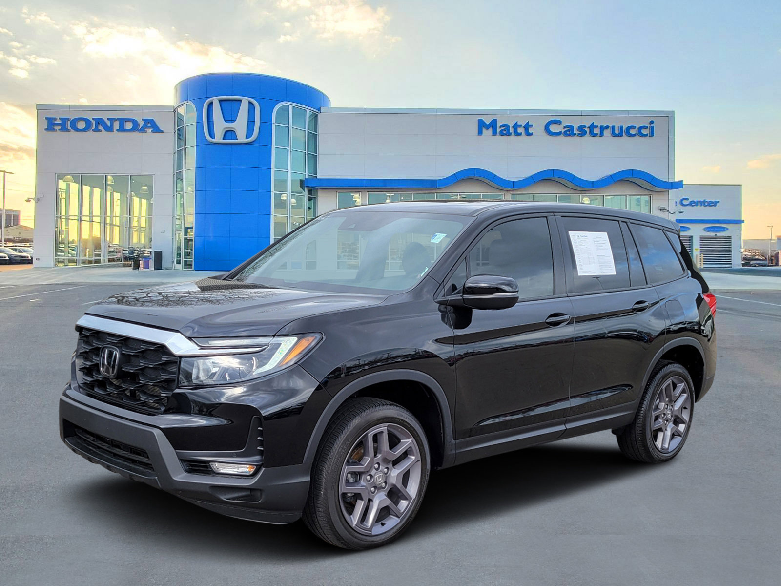 Used 2023 Honda Passport EX-L image 2