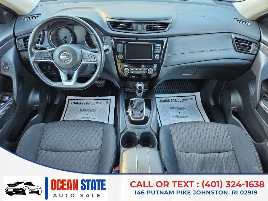 Used 2018 Nissan Rogue SV image 15