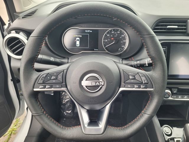 New 2025 Nissan Versa SR w/ Trunk Package image 9