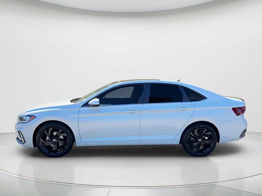 New 2026 Volkswagen Jetta SE FWD image 2