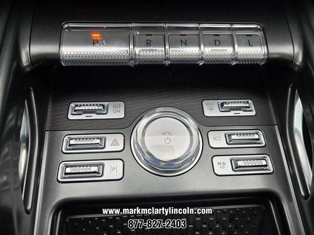 New 2026 Lincoln Nautilus Reserve image 18