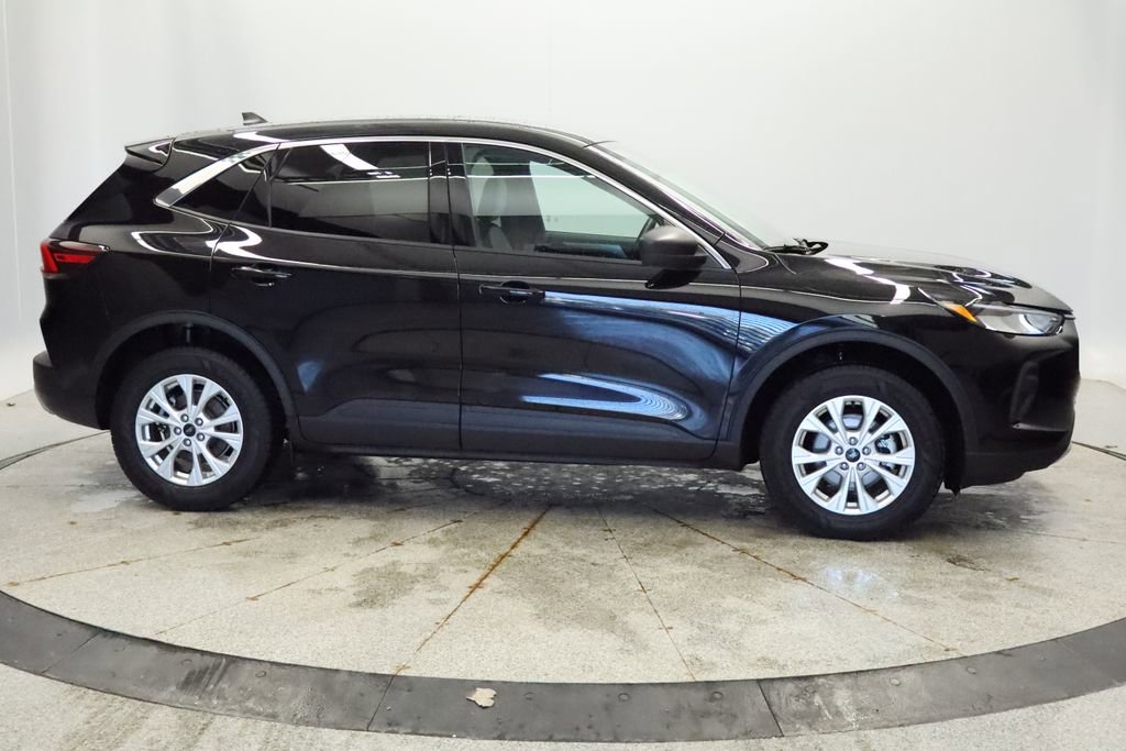 Used 2024 Ford Escape Active w/ Tech Pack #1 AWD/4WD image 8