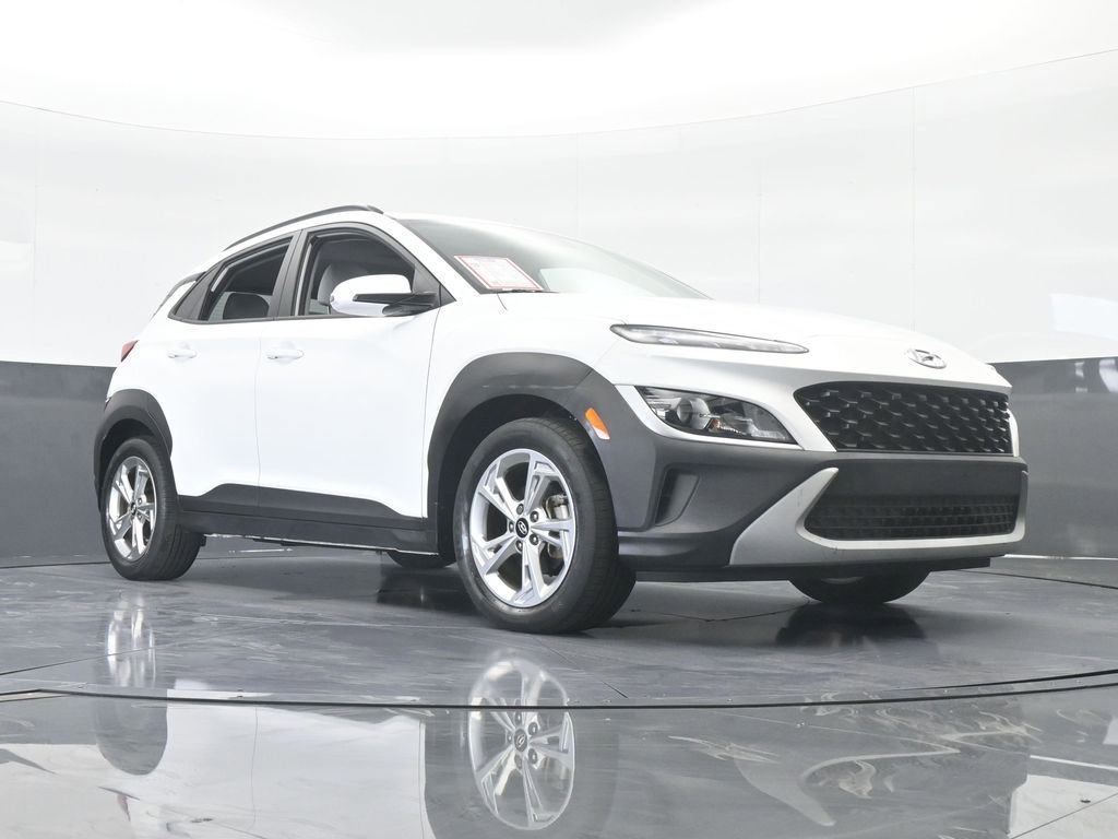 Used 2022 Hyundai Kona SEL w/ Convenience Package image 61