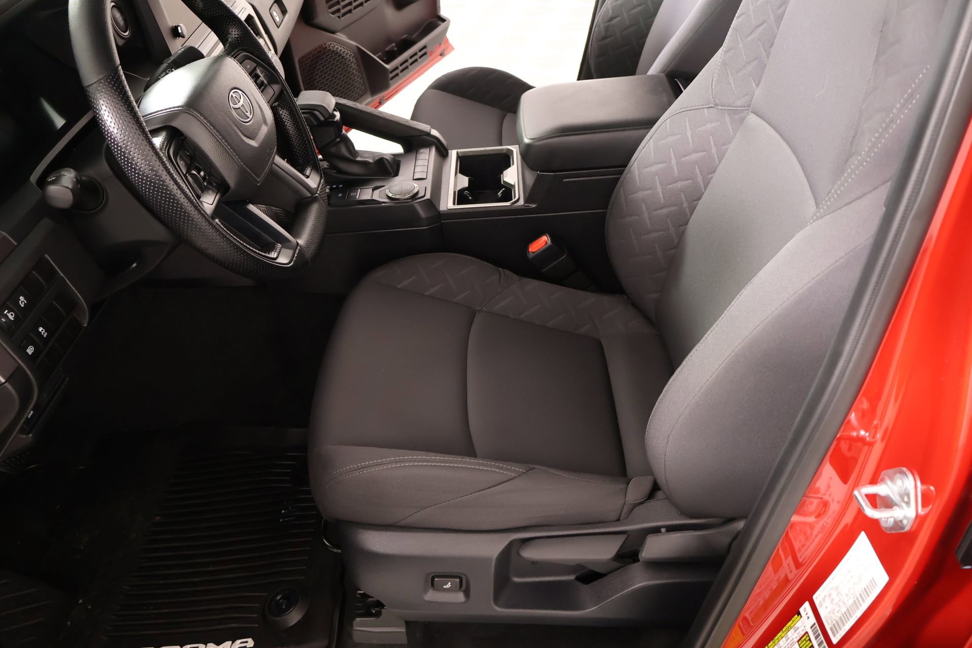 Used 2025 Toyota Tacoma SR5 RWD image 10
