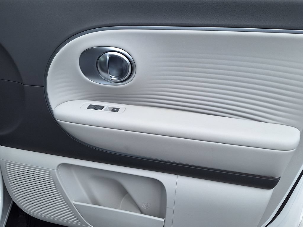 Certified 2026 Hyundai Ioniq 9 SEL AWD/4WD image 30