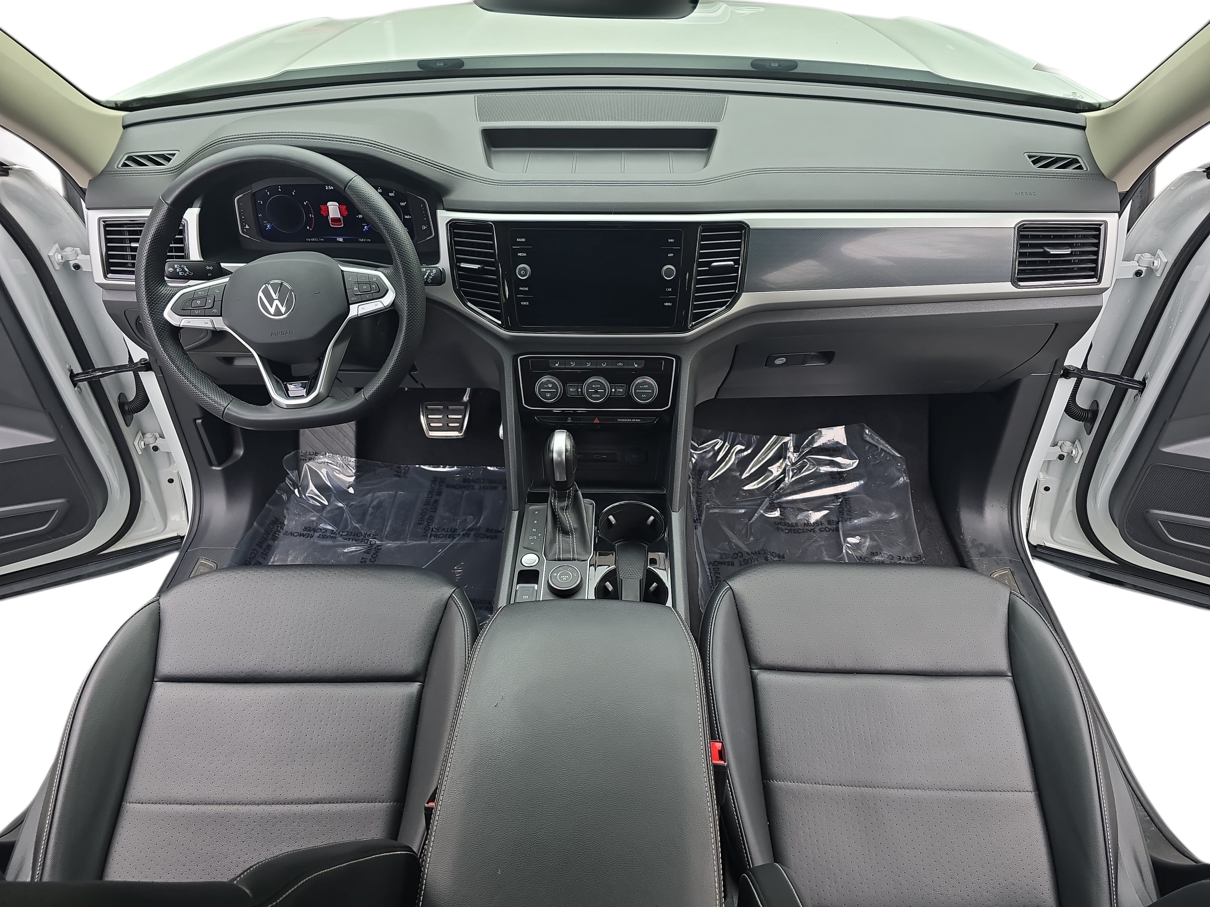 Used 2022 Volkswagen Atlas SEL R-Line AWD/4WD image 9