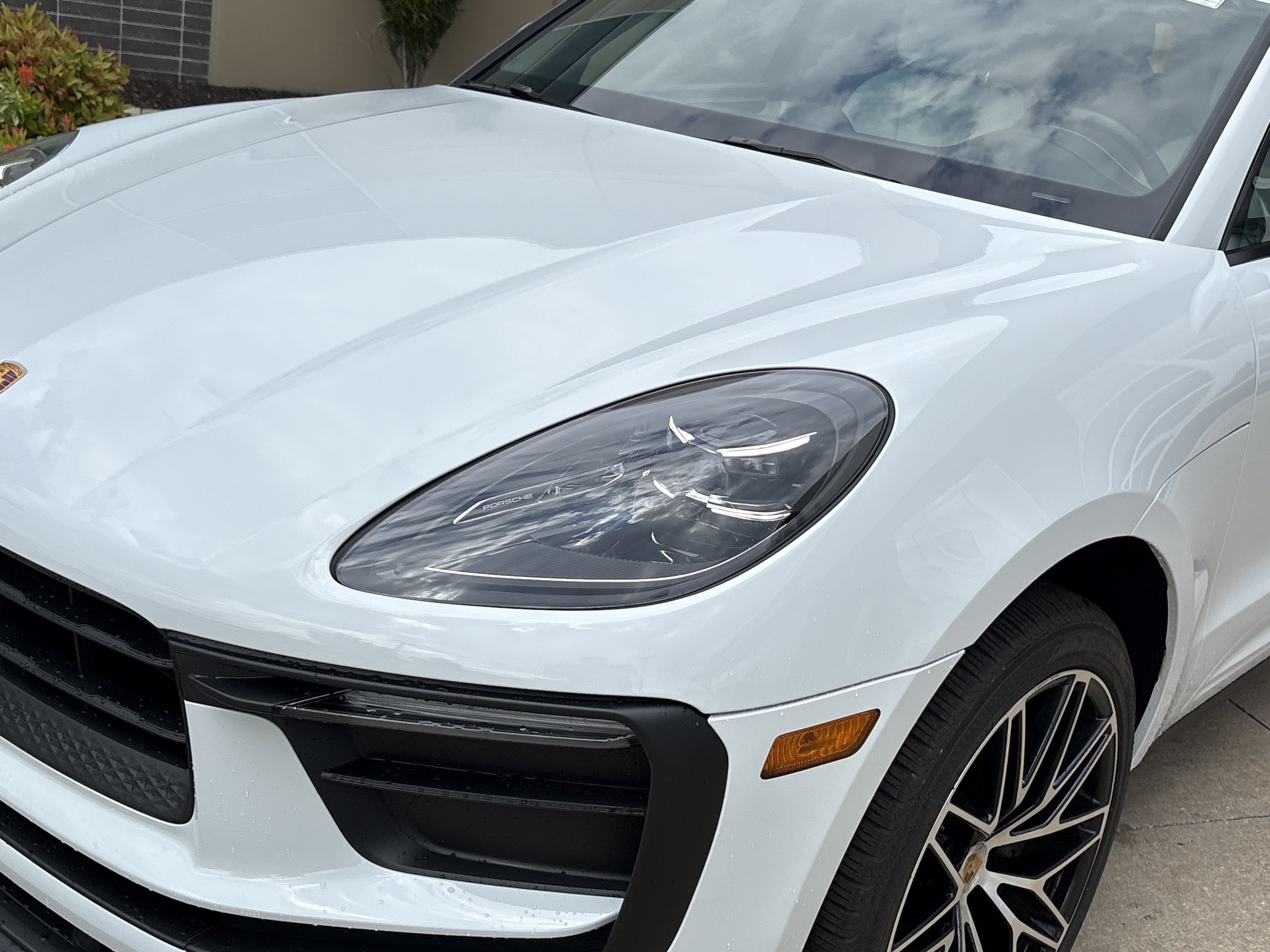 Used 2023 Porsche Macan AWD/4WD image 6