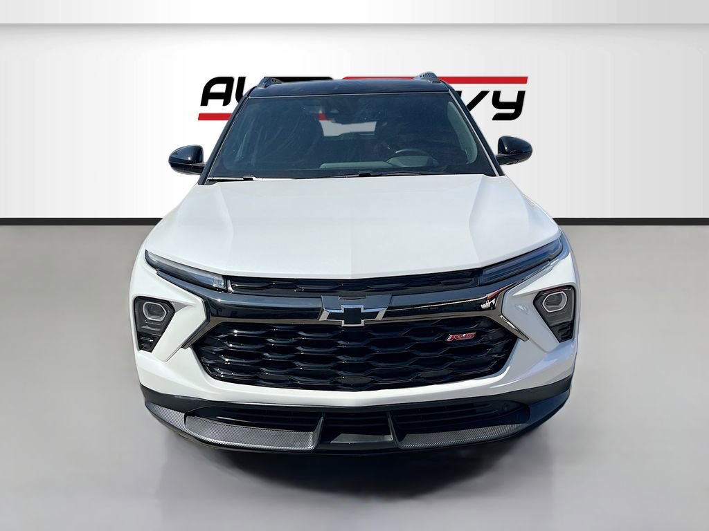 Used 2025 Chevrolet TrailBlazer RS w/ Convenience Package image 2